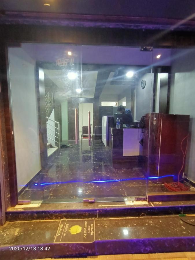 Hotel Riviera Residency Thane Buitenkant foto