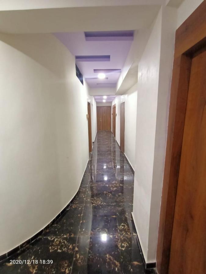 Hotel Riviera Residency Thane Buitenkant foto