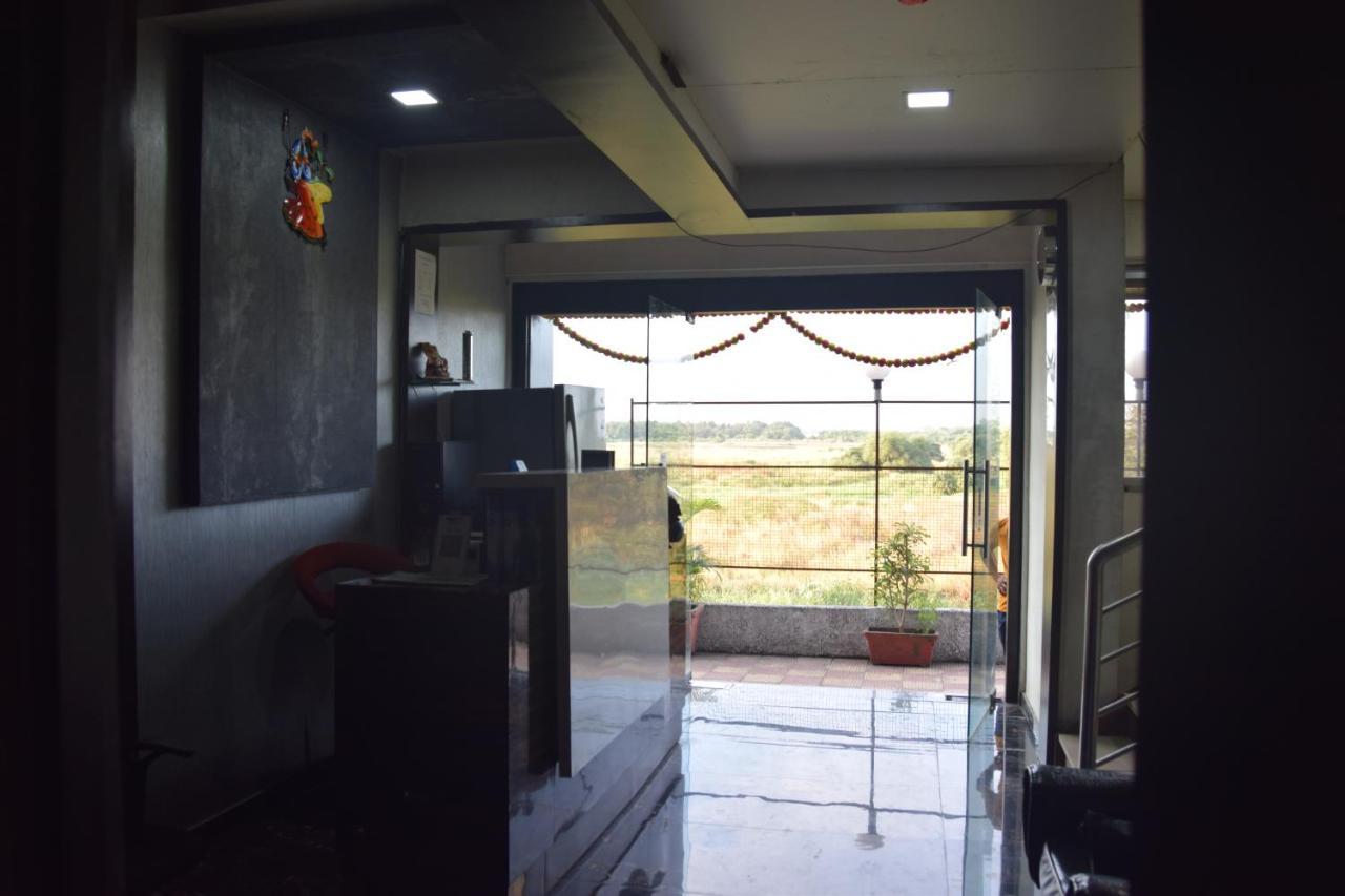 Hotel Riviera Residency Thane Buitenkant foto