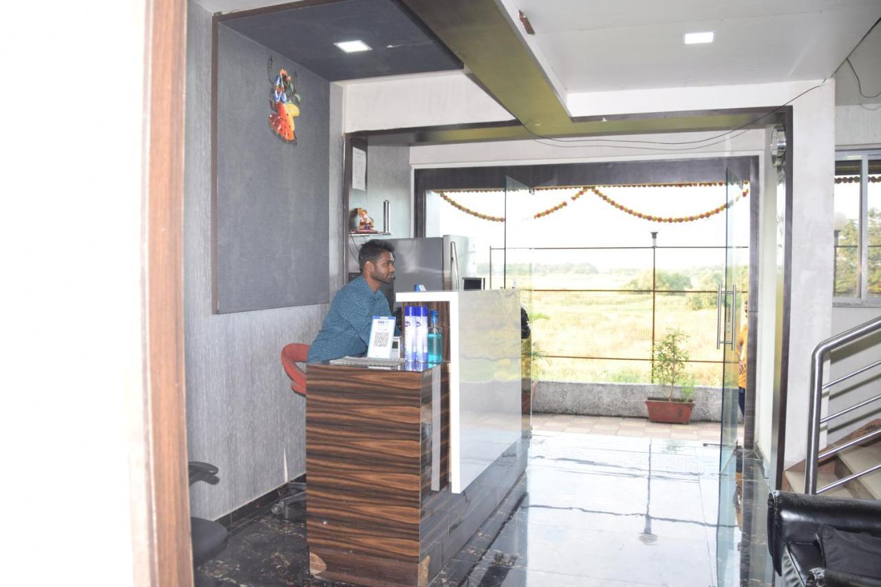 Hotel Riviera Residency Thane Buitenkant foto