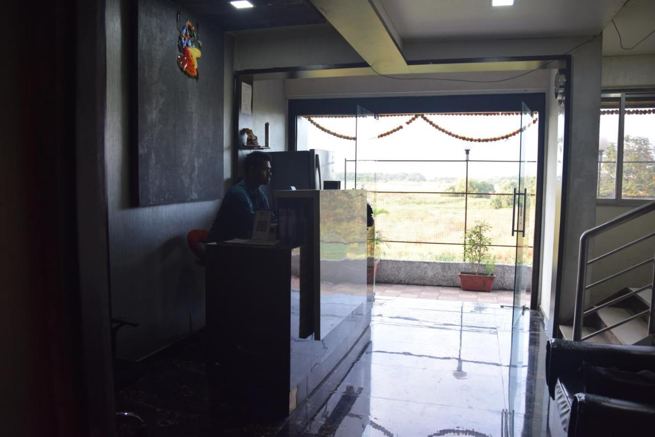 Hotel Riviera Residency Thane Buitenkant foto