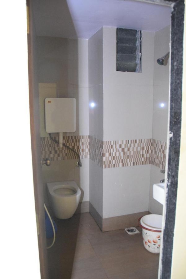 Hotel Riviera Residency Thane Buitenkant foto