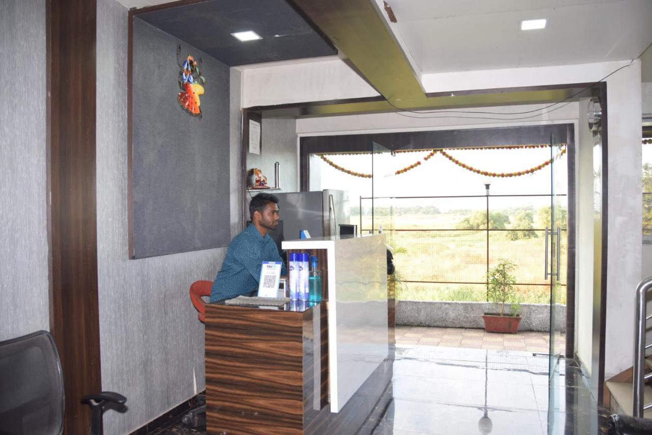 Hotel Riviera Residency Thane Buitenkant foto